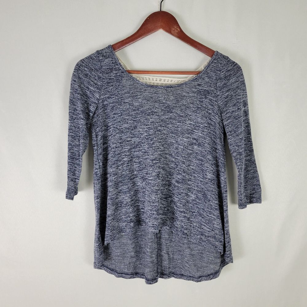 Womens Shirt Extra Small Gray Top 3/4 Sleeve Round Neck Crochet Back